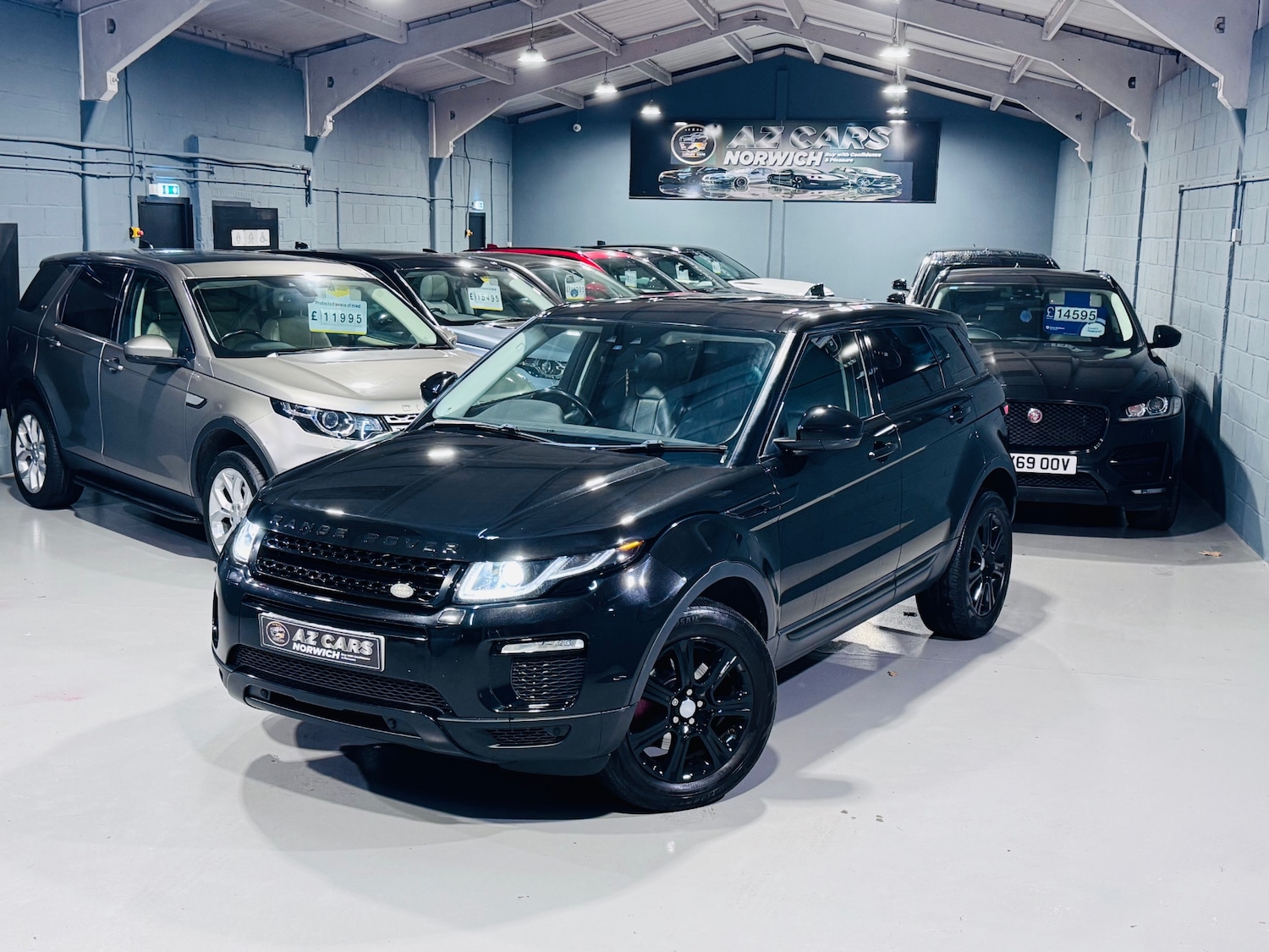 Used Land Rover Range Rover Evoque 2017 for sale - 77014891: Photo 2