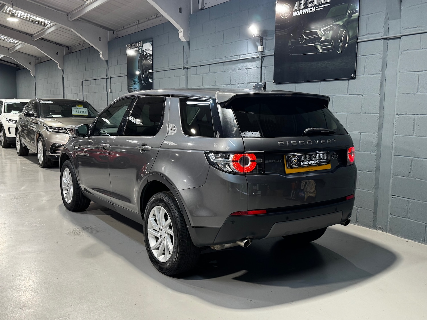 Used Land Rover Discovery Sport 2017 for sale - 78099027: Photo 11