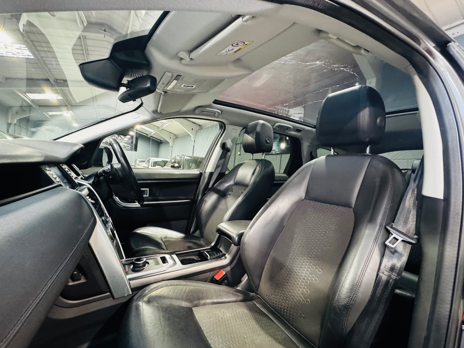 Used Land Rover Discovery Sport 2017 for sale - 78099027: Photo 12