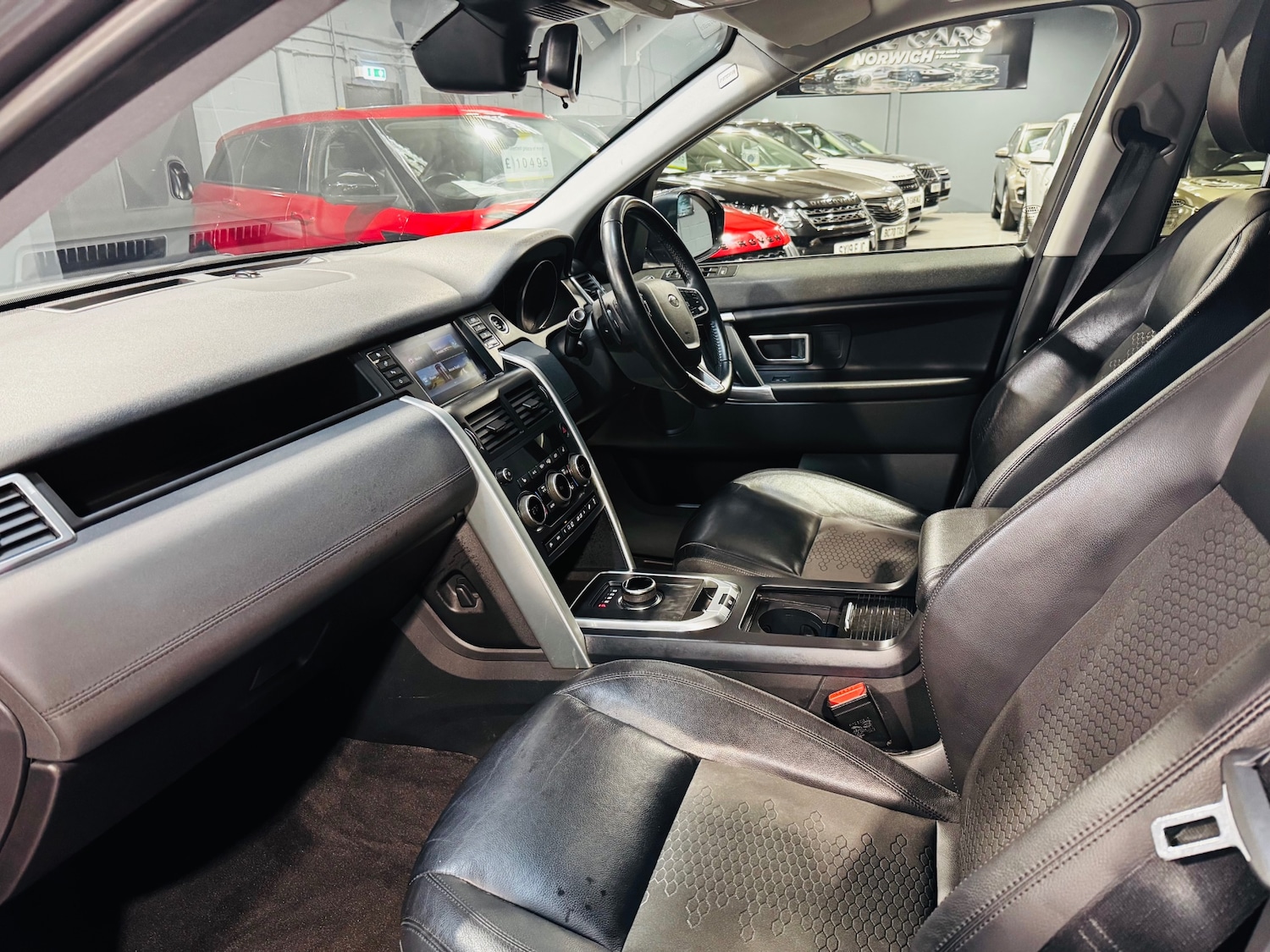 Used Land Rover Discovery Sport 2017 for sale - 78099027: Photo 13