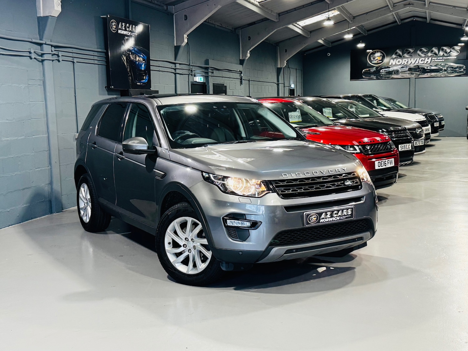 Used Land Rover Discovery Sport 2017 for sale - 78099027: Photo 3