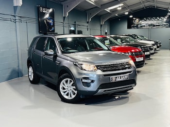 Used Land Rover Discovery Sport 2017 for sale - 78099027: Photo