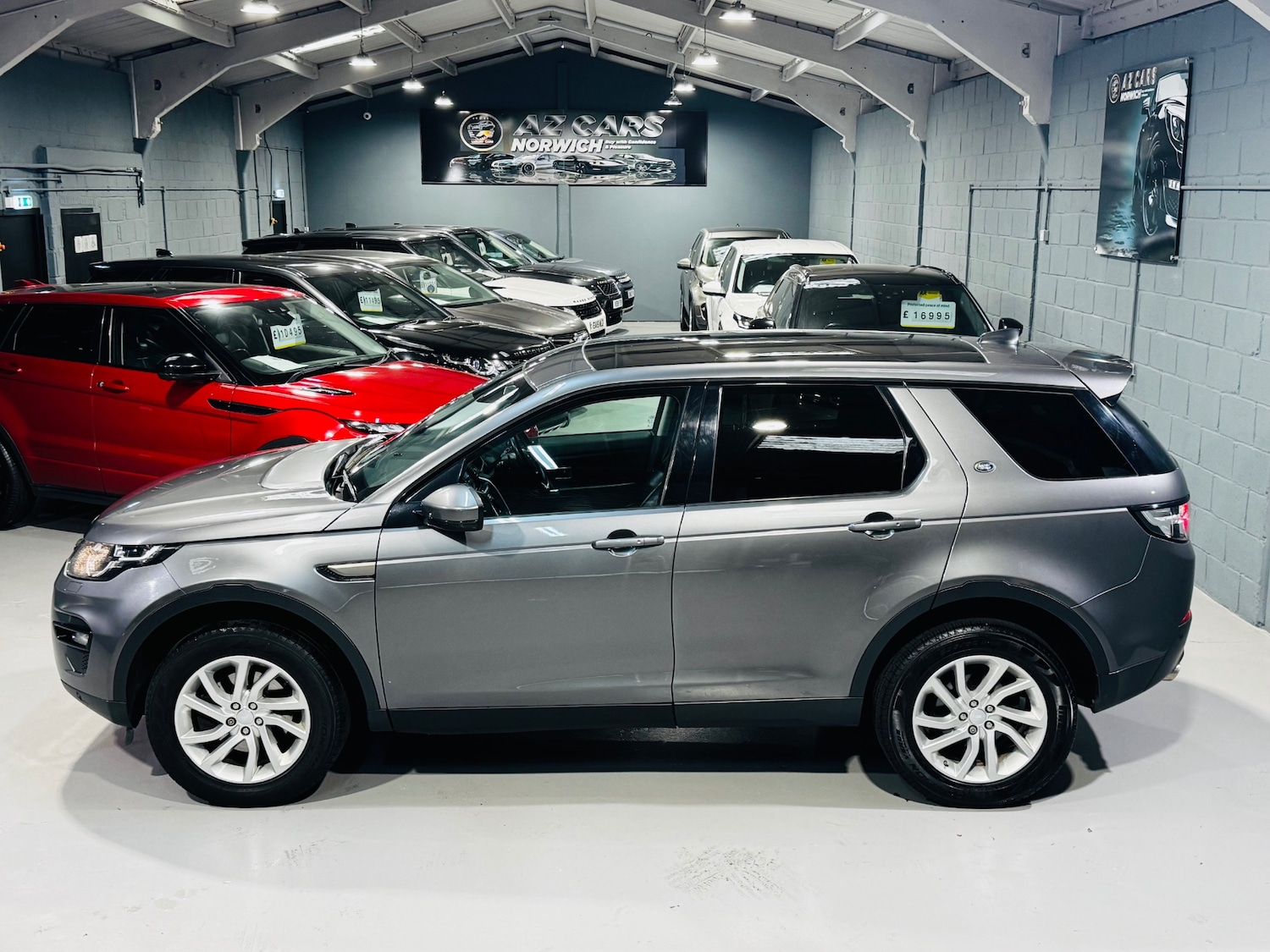 Used Land Rover Discovery Sport 2017 for sale - 78099027: Photo 6