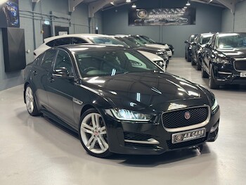 Used Jaguar XE 2017 for sale - 76008395: Photo