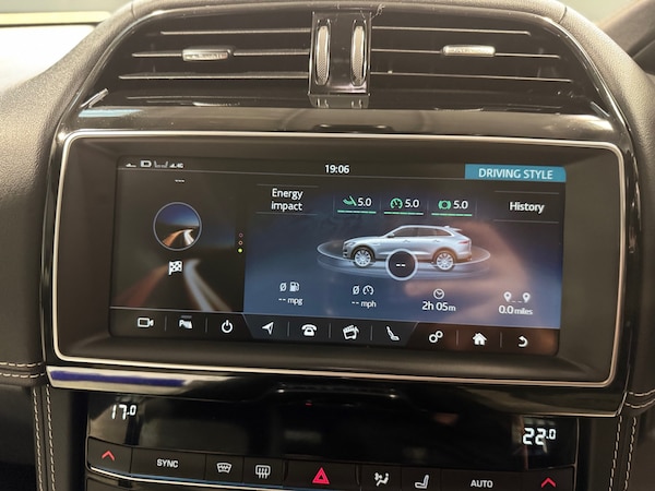 Used Jaguar F-Pace 2019 for sale - 75239957: Photo 18
