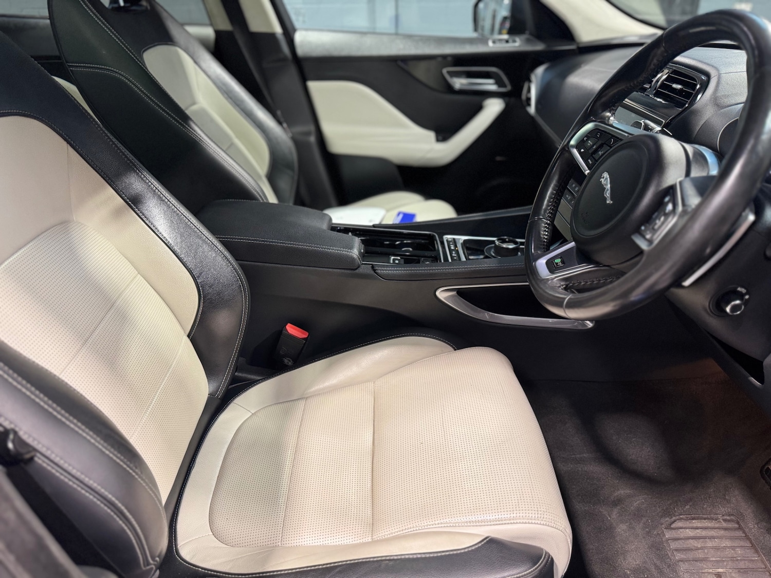 Used Jaguar F-Pace 2019 for sale - 75239957: Photo 21