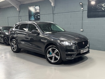 Used Jaguar F-Pace 2017 for sale - 75597687: Photo