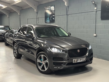 Used Jaguar F-Pace 2017 for sale - 75597687: Photo
