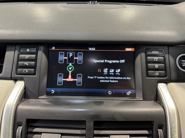 Used Land Rover Discovery Sport 2017 for sale - 76305814: Photo 20