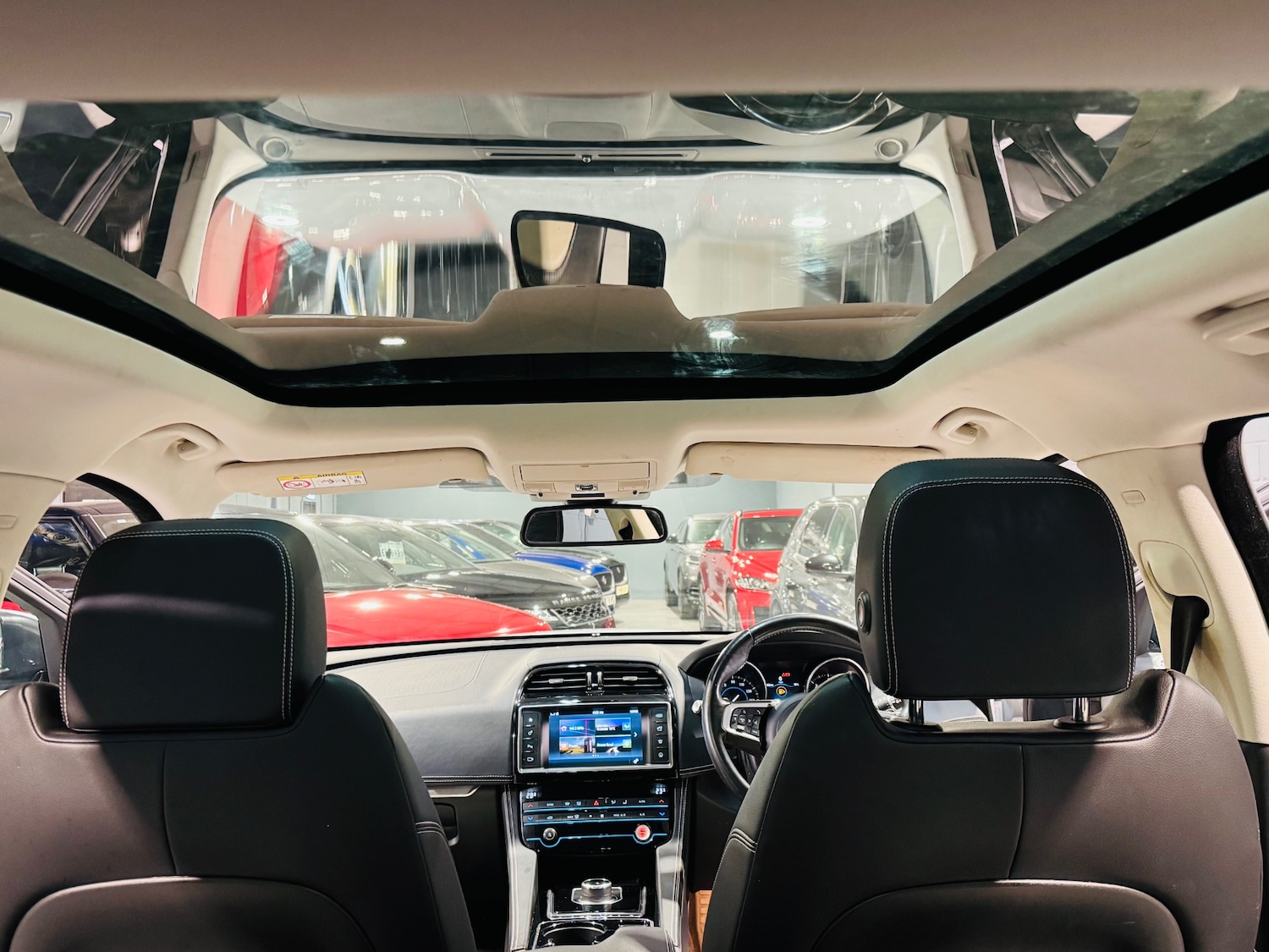 Used Jaguar F-Pace 2016 for sale - 76548070: Photo 17