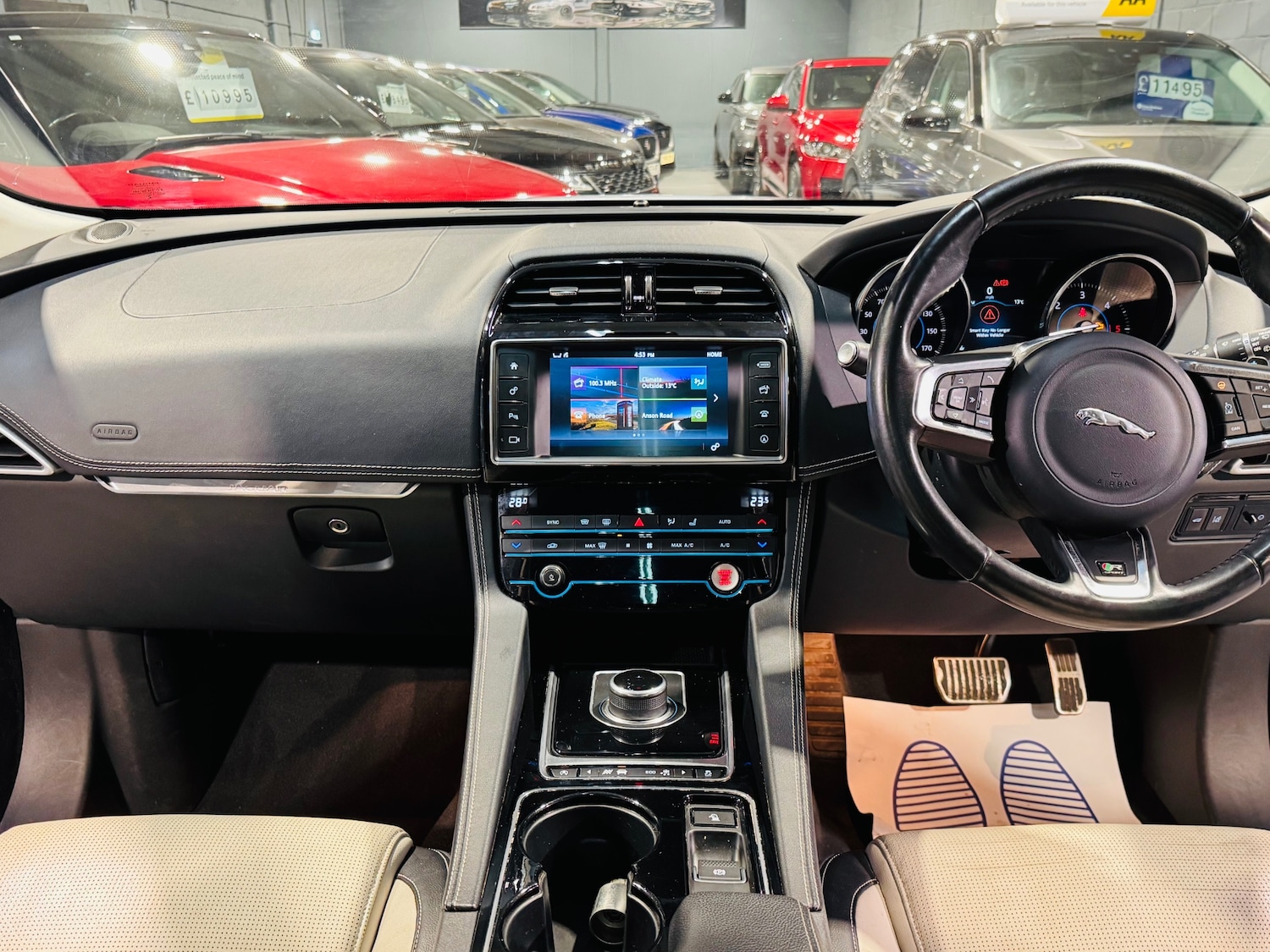 Used Jaguar F-Pace 2016 for sale - 76548070: Photo 21