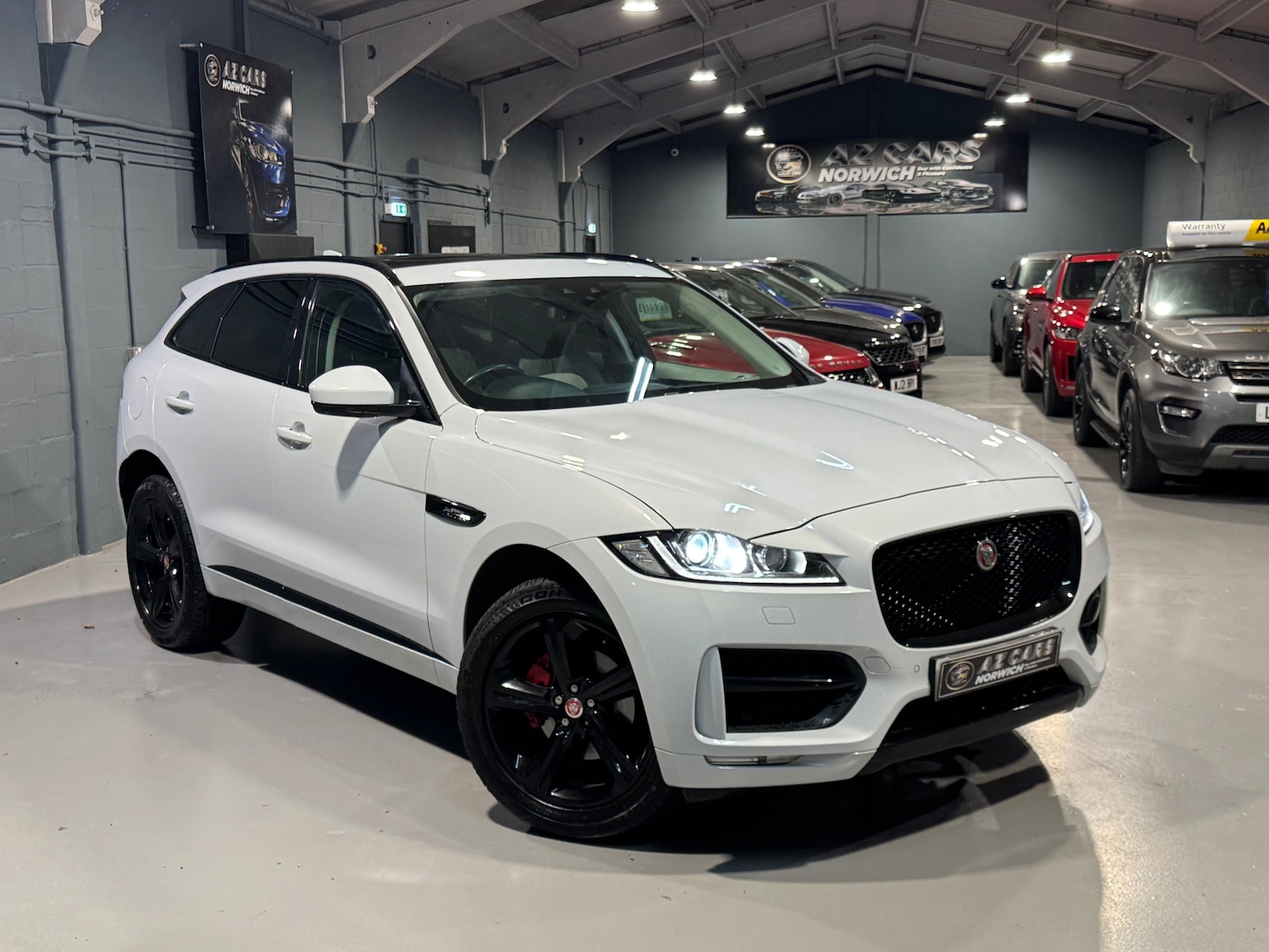 Used Jaguar F-Pace 2016 for sale - 76548070: Photo 3