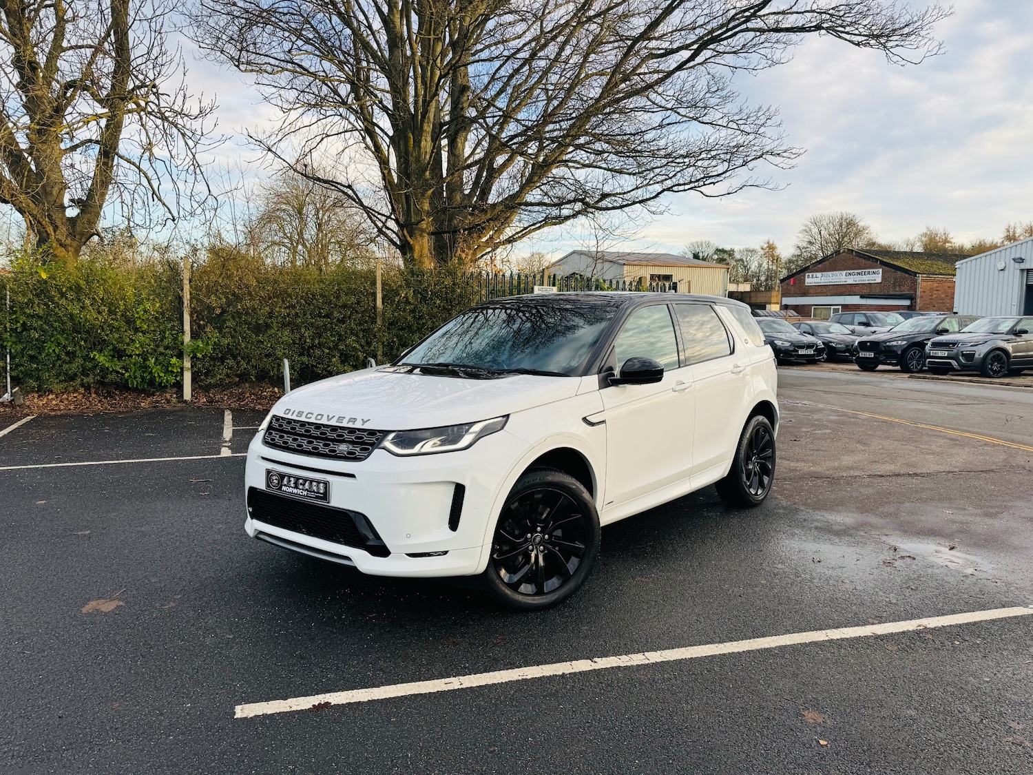 Used Land Rover Discovery Sport 2019 for sale - 76832883: Photo 4