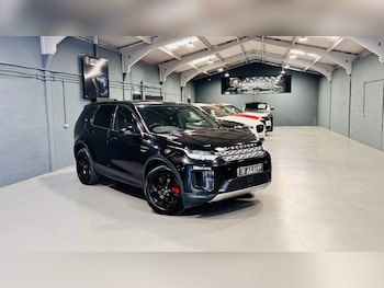 Used Land Rover Discovery Sport 2021 for sale - 78821132: Photo