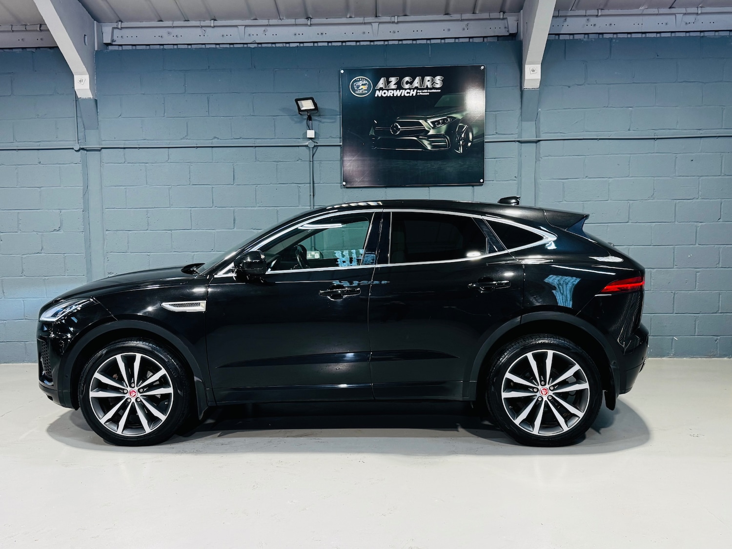 Used Jaguar E-Pace 2019 for sale - 77976032: Photo 10