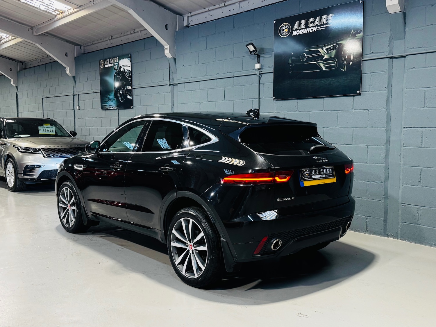 Used Jaguar E-Pace 2019 for sale - 77976032: Photo 11