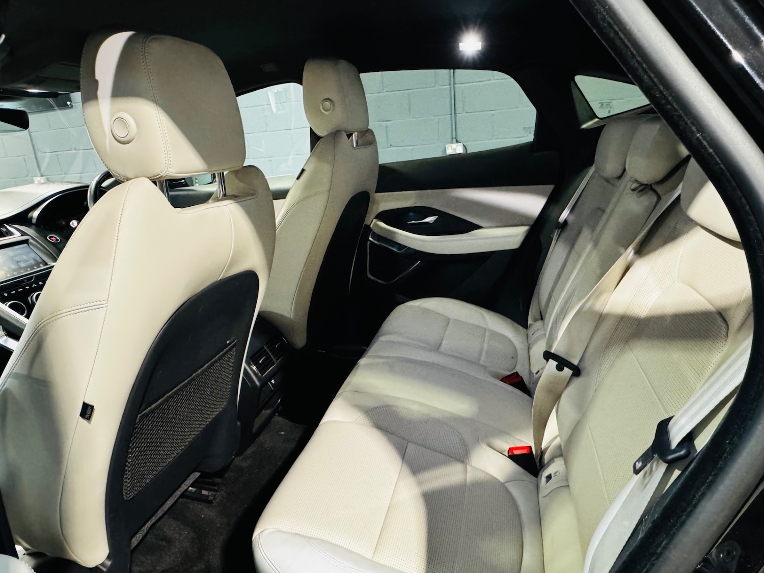 Used Jaguar E-Pace 2019 for sale - 77976032: Photo 17