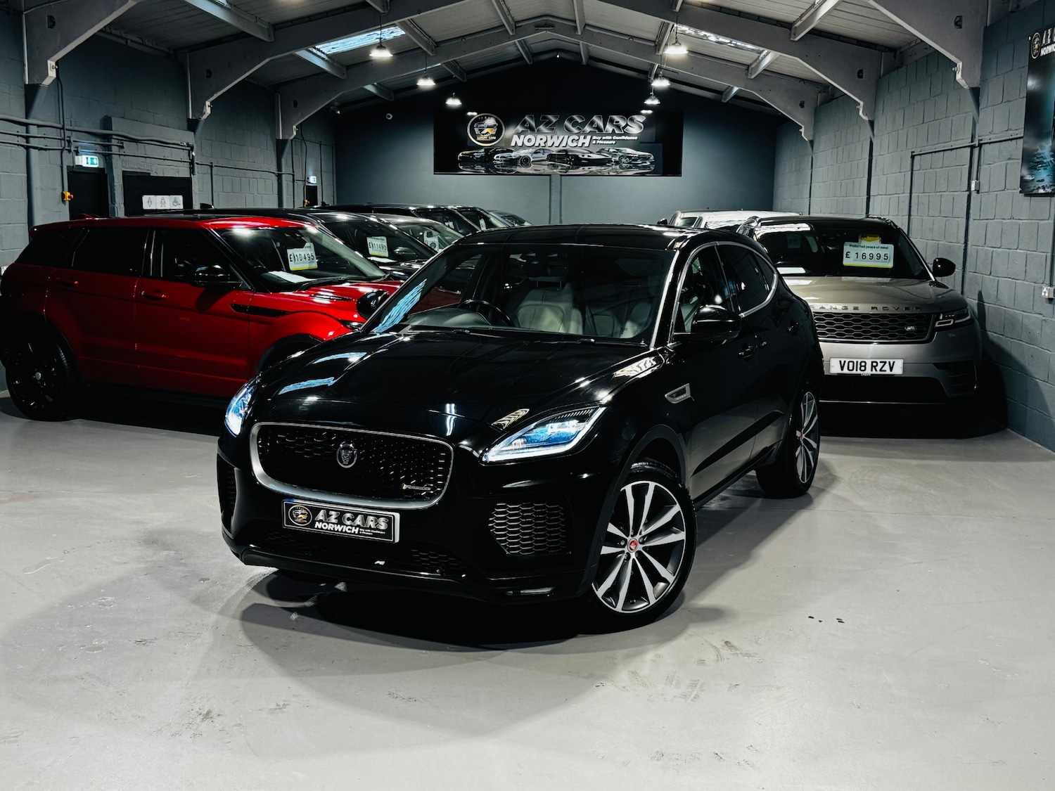 Used Jaguar E-Pace 2019 for sale - 77976032: Photo 4