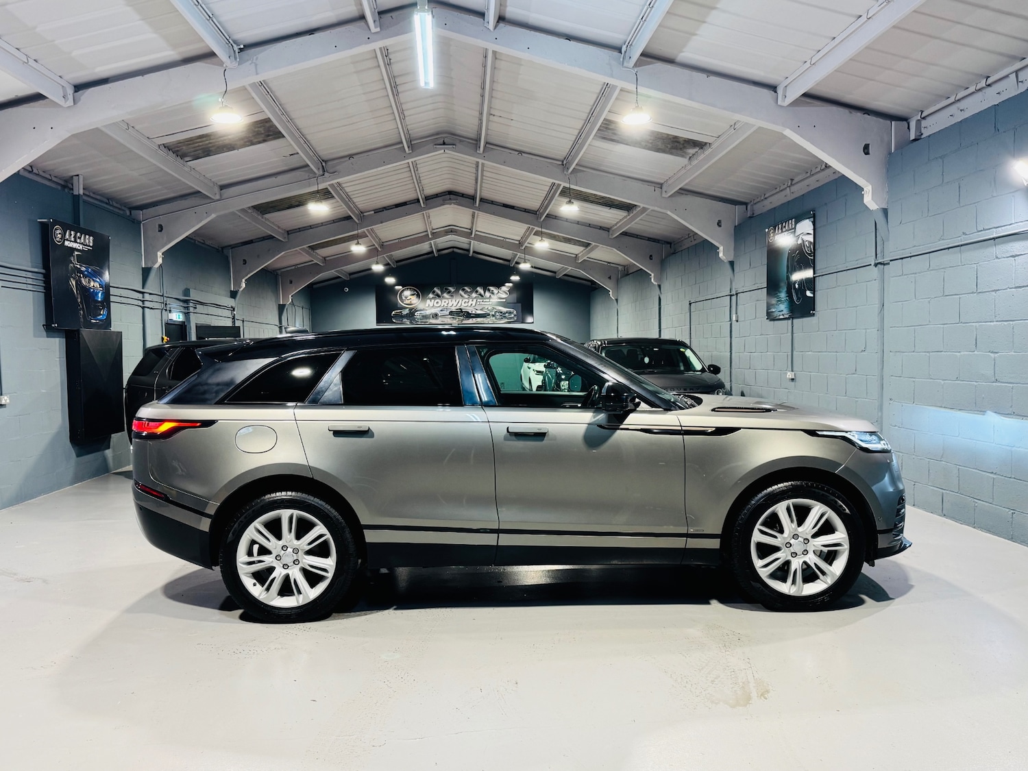 Used Land Rover Range Rover Velar 2018 for sale - 76785422: Photo 10