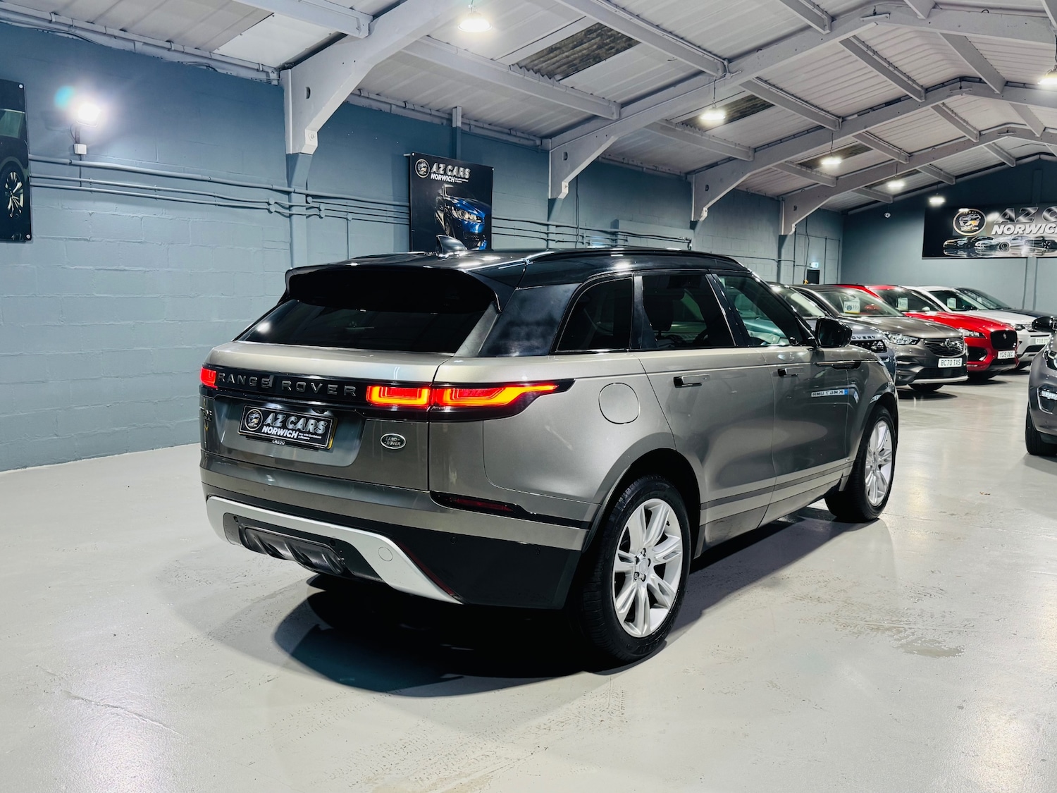Used Land Rover Range Rover Velar 2018 for sale - 76785422: Photo 12