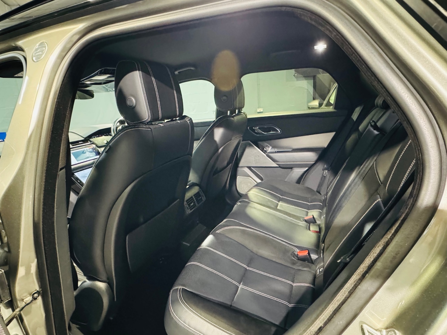 Used Land Rover Range Rover Velar 2018 for sale - 76785422: Photo 25