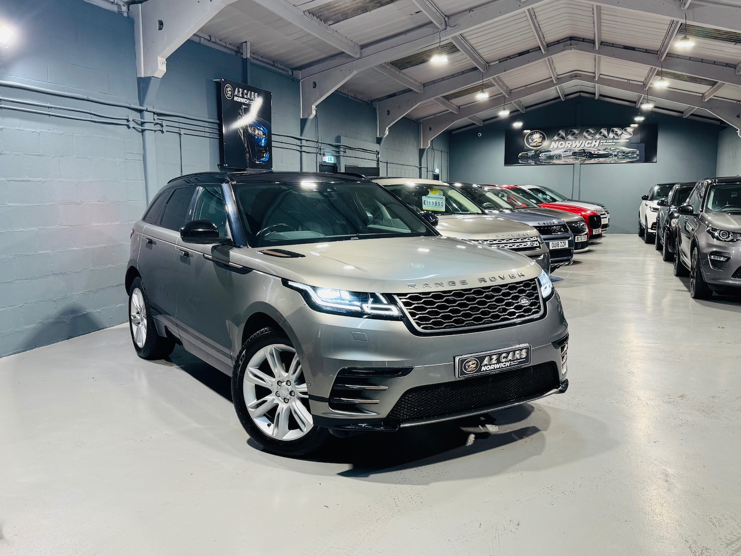 Used Land Rover Range Rover Velar 2018 for sale - 76785422: Photo 3