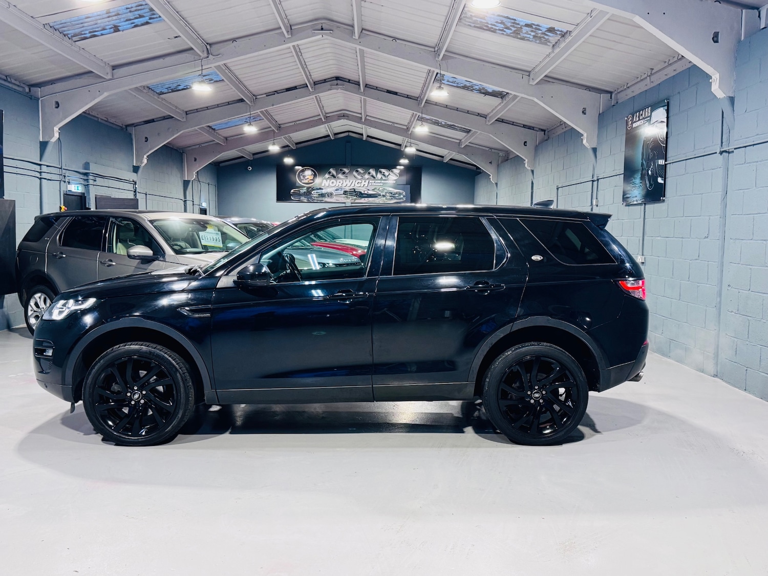Used Land Rover Discovery Sport 2017 for sale - 77201745: Photo 12