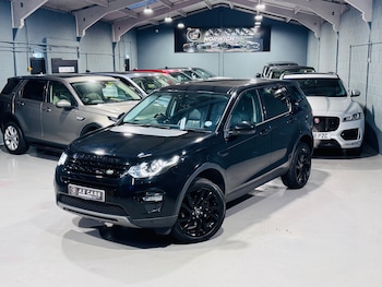 Used Land Rover Discovery Sport 2017 for sale - 77201745: Photo