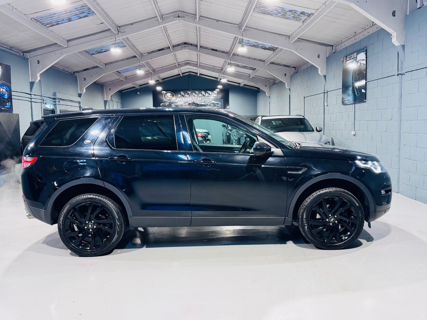 Used Land Rover Discovery Sport 2017 for sale - 77201745: Photo 9