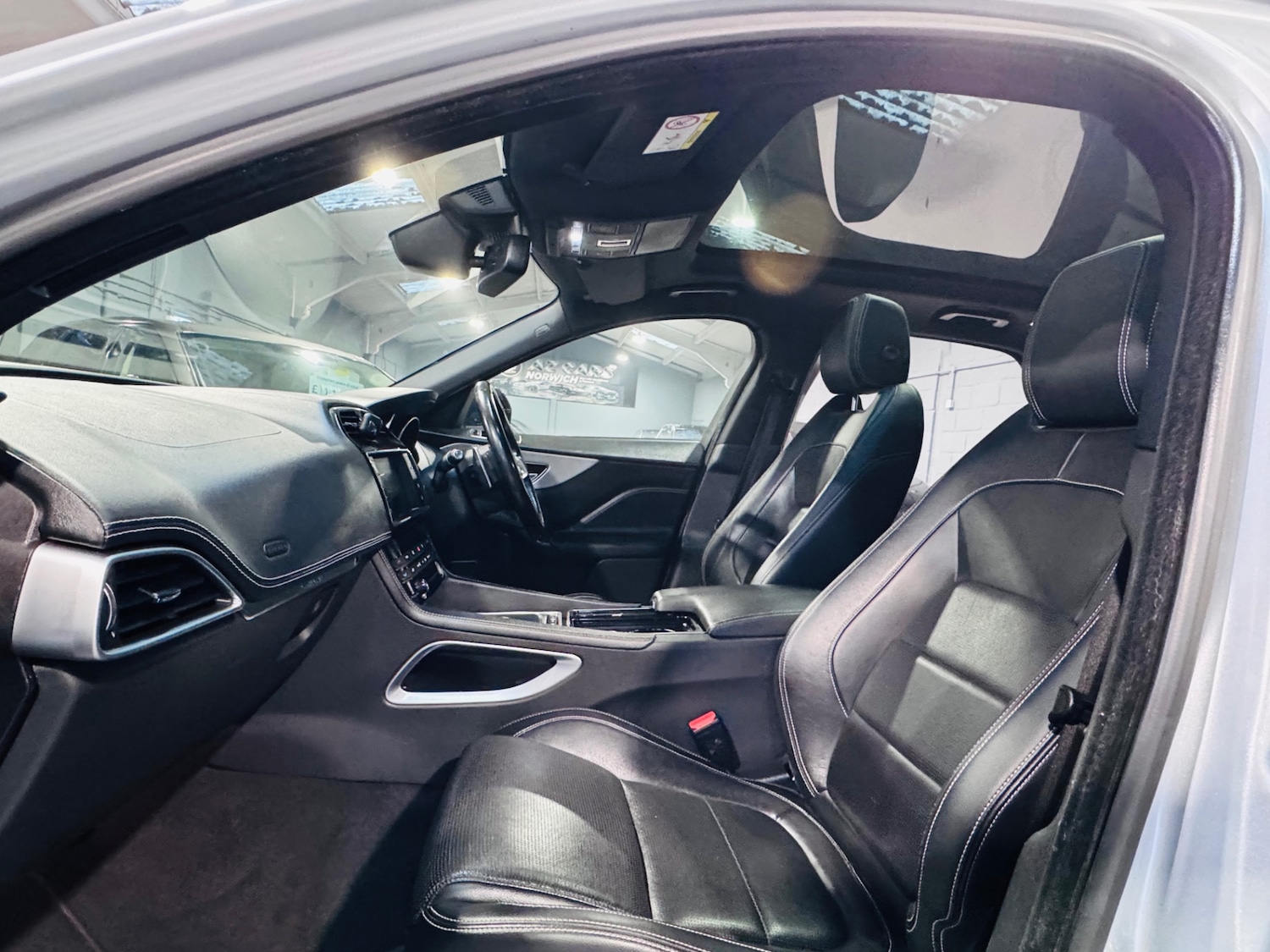 Used Jaguar F-Pace 2018 for sale - 77008450: Photo 19