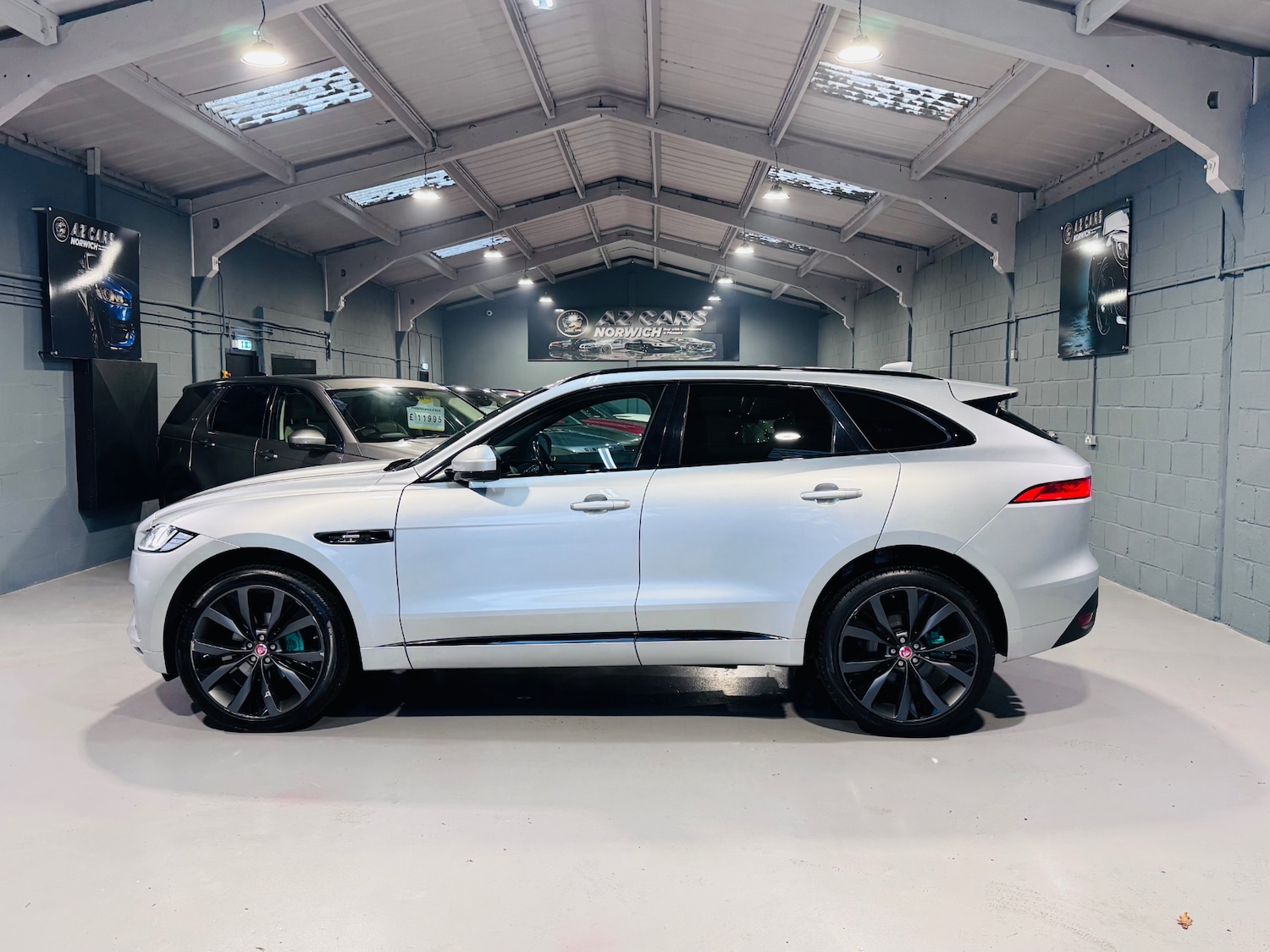Used Jaguar F-Pace 2018 for sale - 77008450: Photo 9