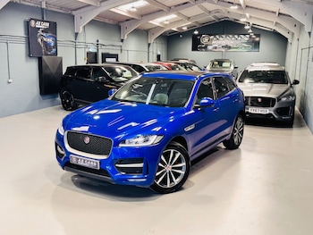 Used Jaguar F-Pace 2018 for sale - 79143895: Photo