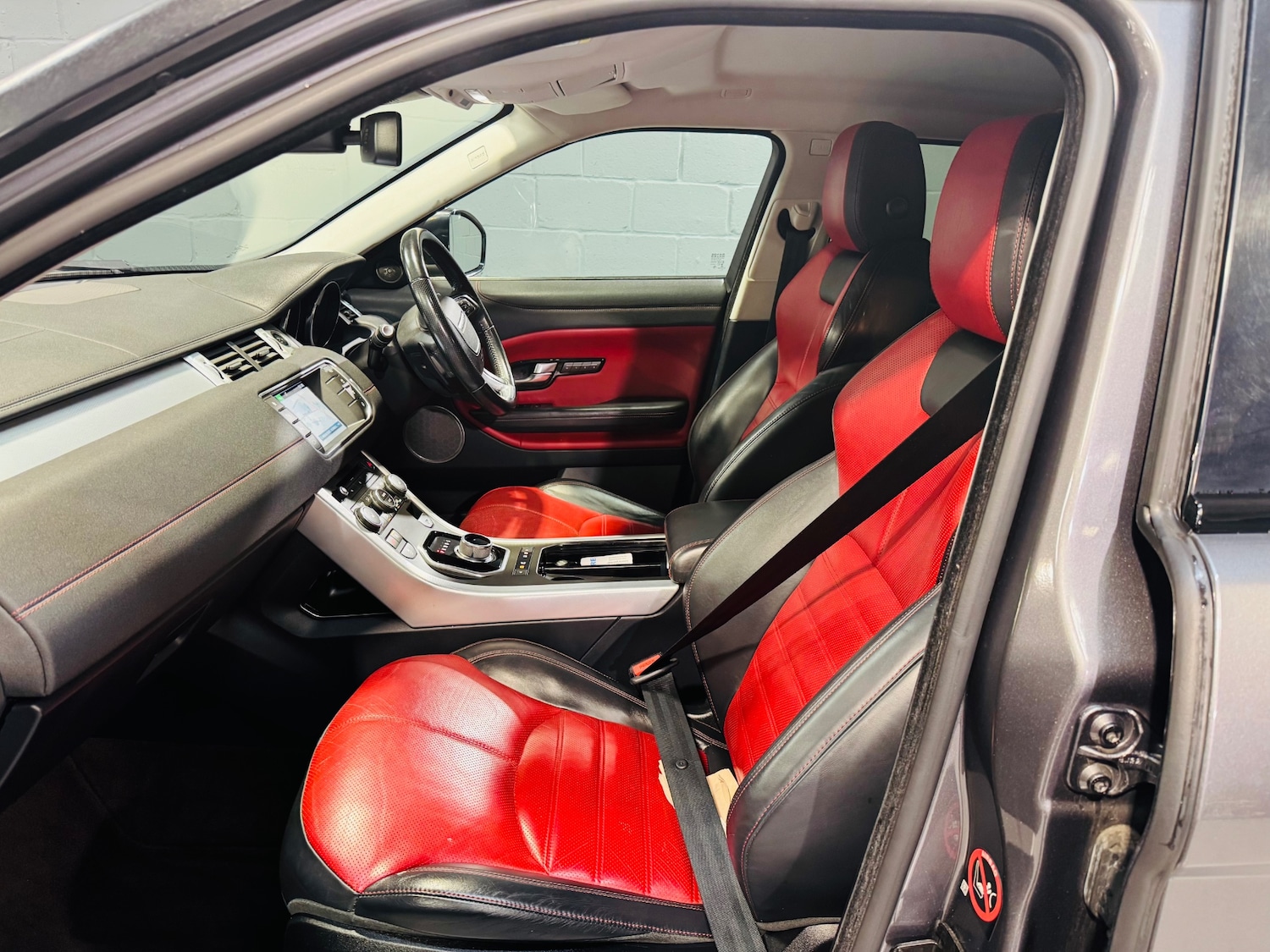 Used Land Rover Range Rover Evoque 2015 for sale - 76207381: Photo 12