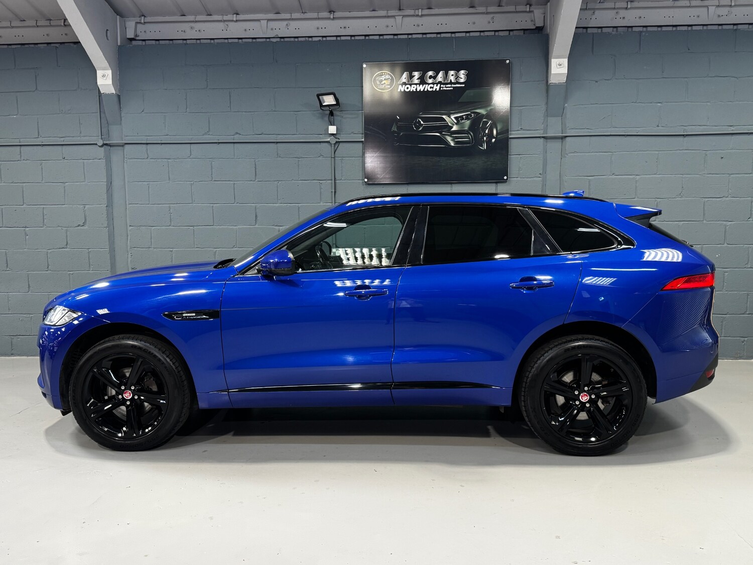 Used Jaguar F-Pace 2019 for sale - 78152477: Photo 14