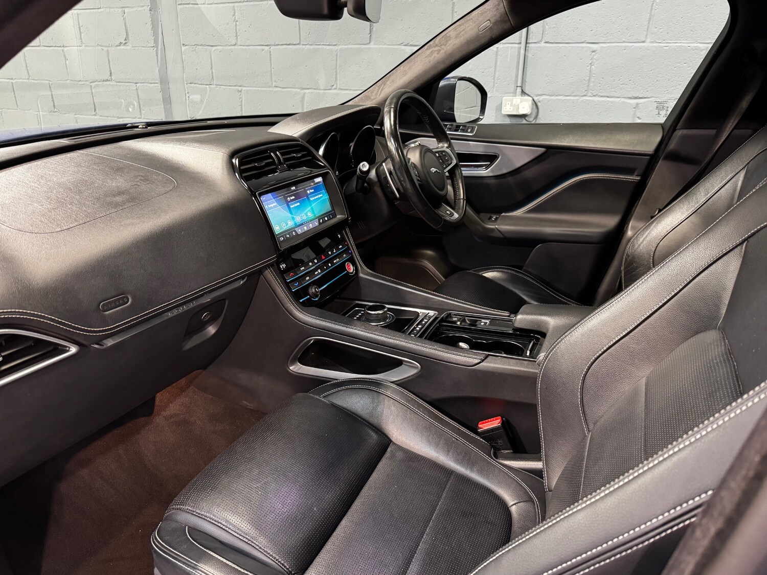 Used Jaguar F-Pace 2019 for sale - 78152477: Photo 23