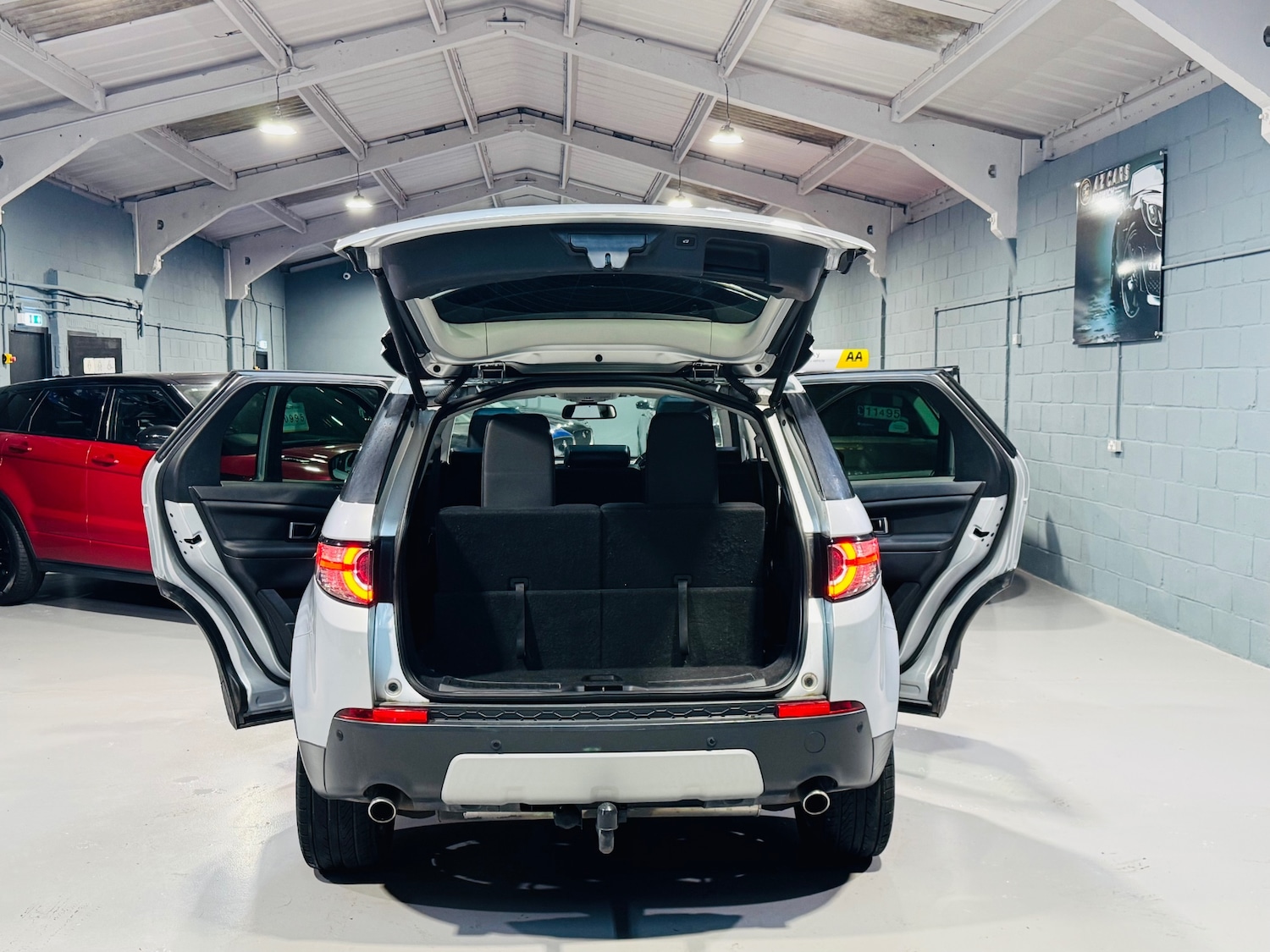 Used Land Rover Discovery Sport 2015 for sale - 76548147: Photo 10