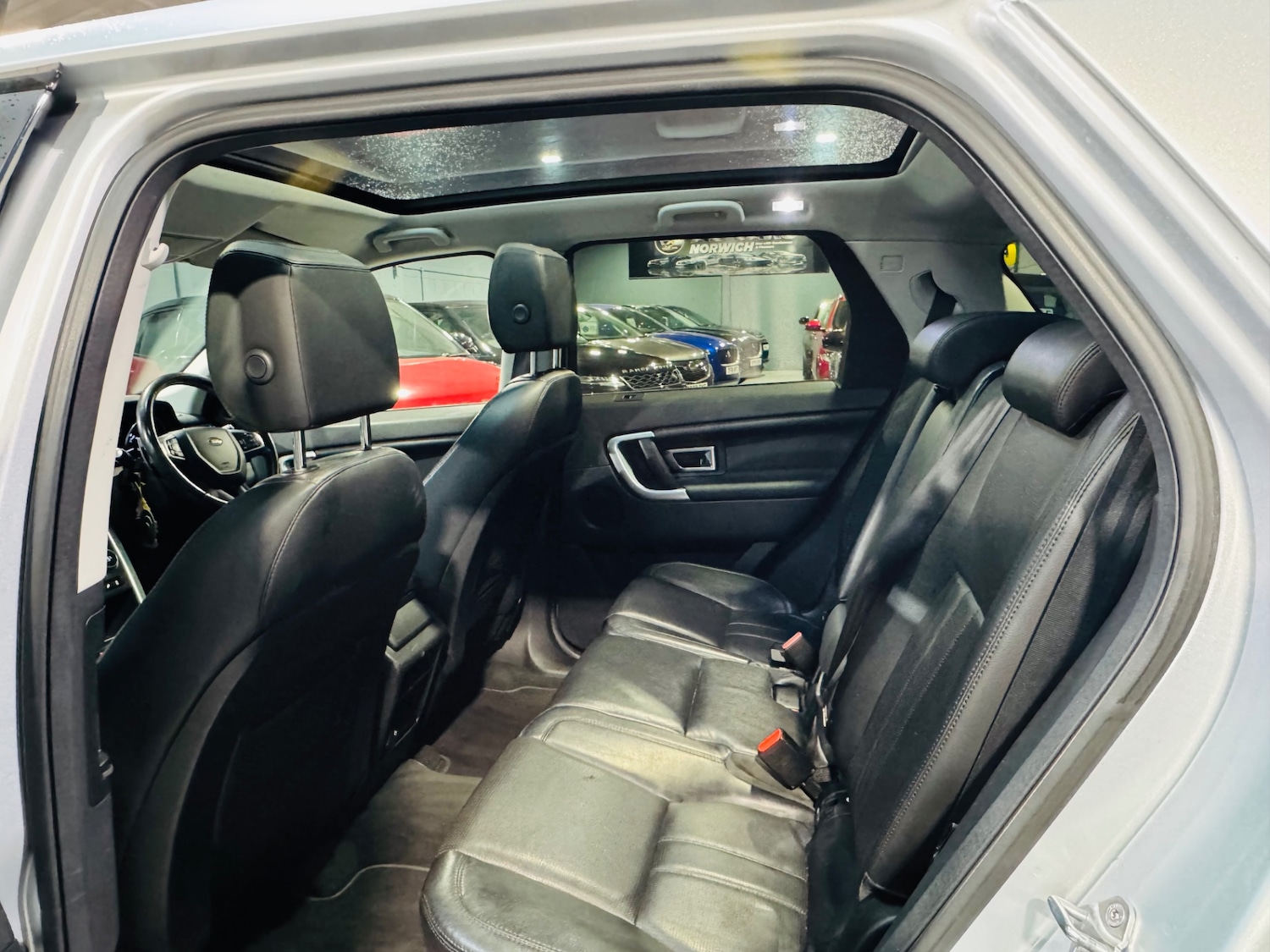 Used Land Rover Discovery Sport 2015 for sale - 76548147: Photo 17