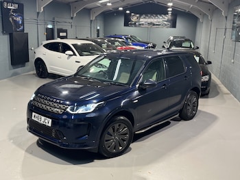 Used Land Rover Discovery Sport 2019 for sale - 75706227: Photo