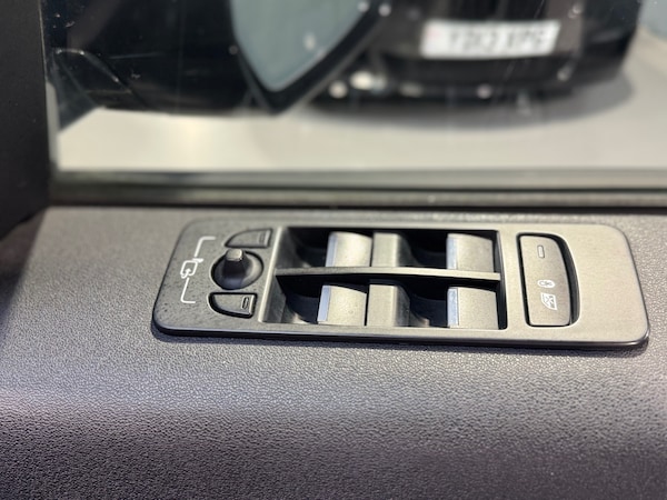 Used Land Rover Discovery Sport 2019 for sale - 75706227: Photo 21