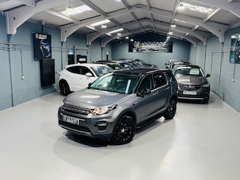 Used Land Rover Discovery Sport 2017 for sale - 76243309: Photo