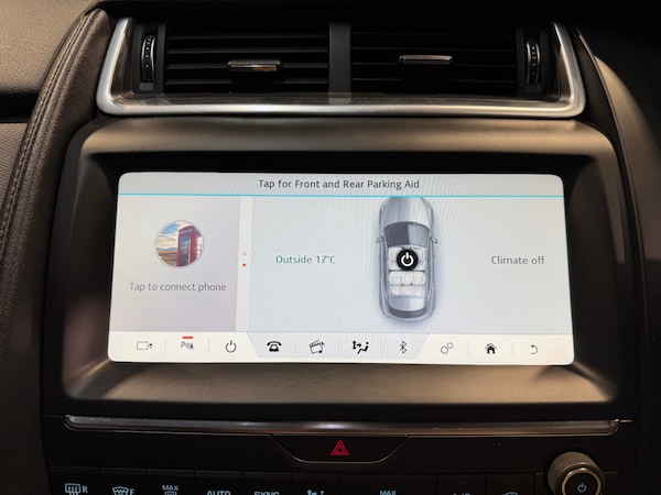 Used Jaguar E-Pace 2018 for sale - 75633122: Photo 21