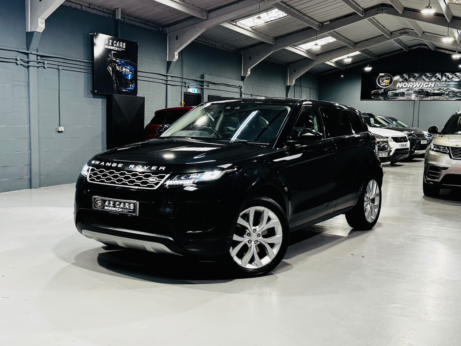 Used Land Rover Range Rover Evoque 2019 for sale - 78127274: Photo 2