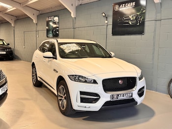 Used Jaguar F-Pace 2016 for sale - 79210462: Photo