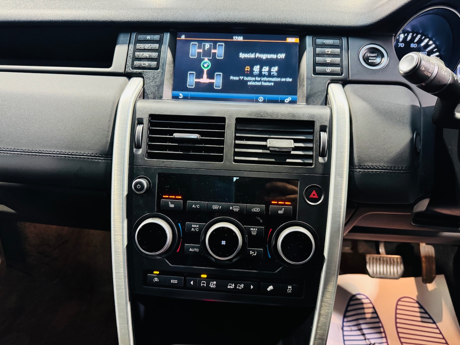 Used Land Rover Discovery Sport 2015 for sale - 76497706: Photo 14