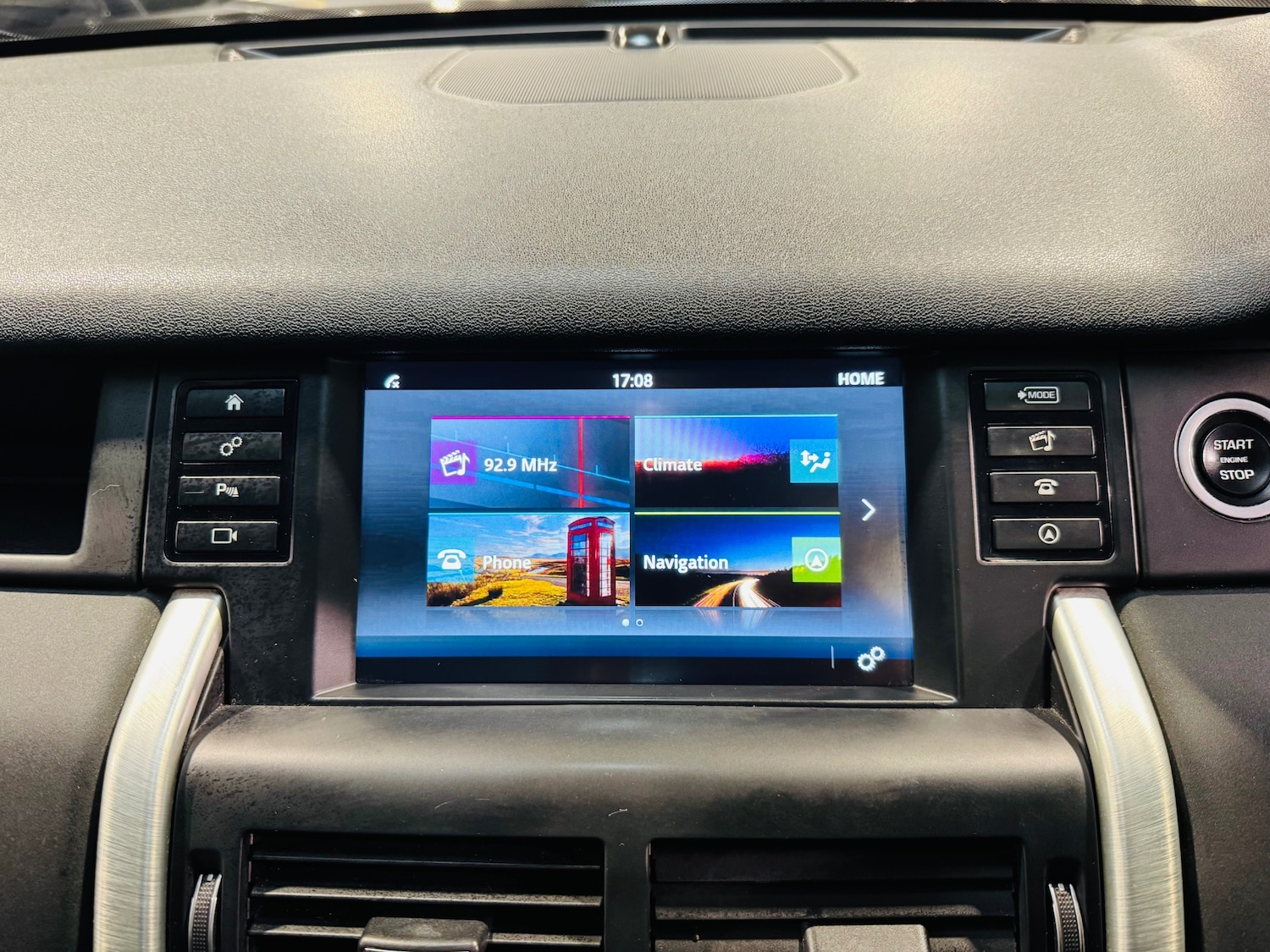 Used Land Rover Discovery Sport 2015 for sale - 76497706: Photo 16