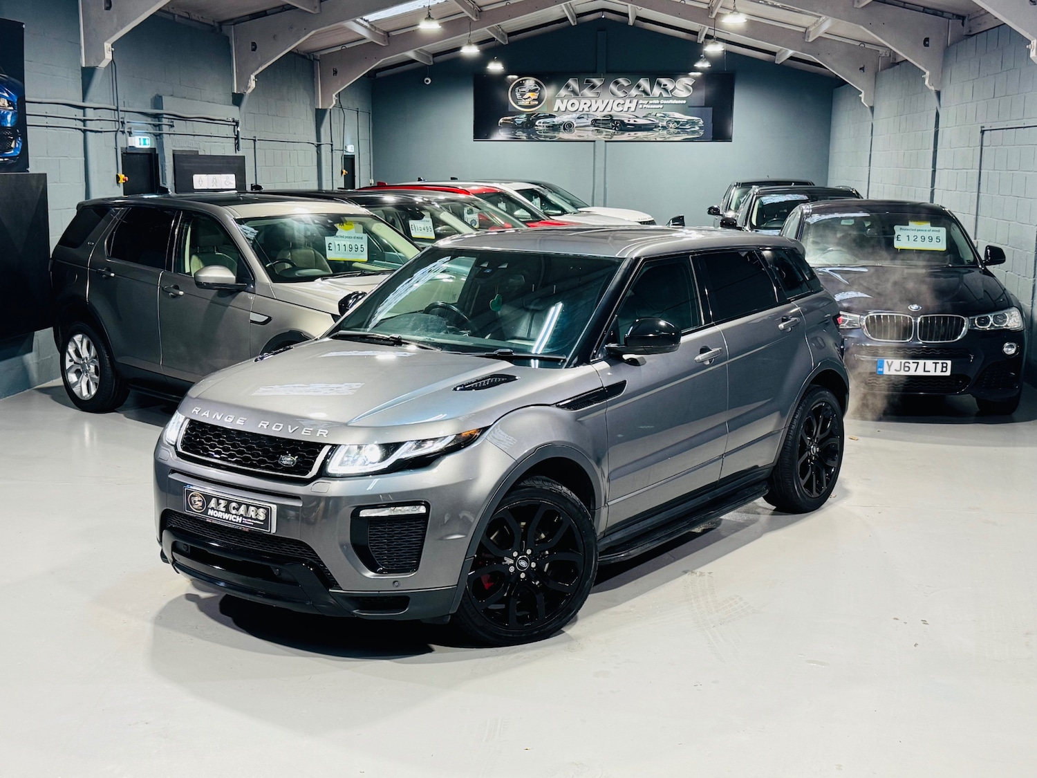 Used Land Rover Range Rover Evoque 2017 for sale - 76924728: Photo 2