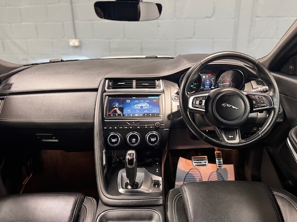 Used Jaguar E-Pace 2018 for sale - 75568493: Photo 15