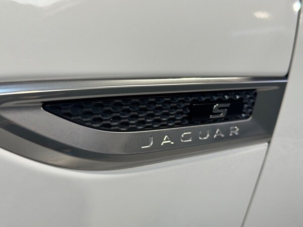 Used Jaguar E-Pace 2018 for sale - 75568493: Photo 20