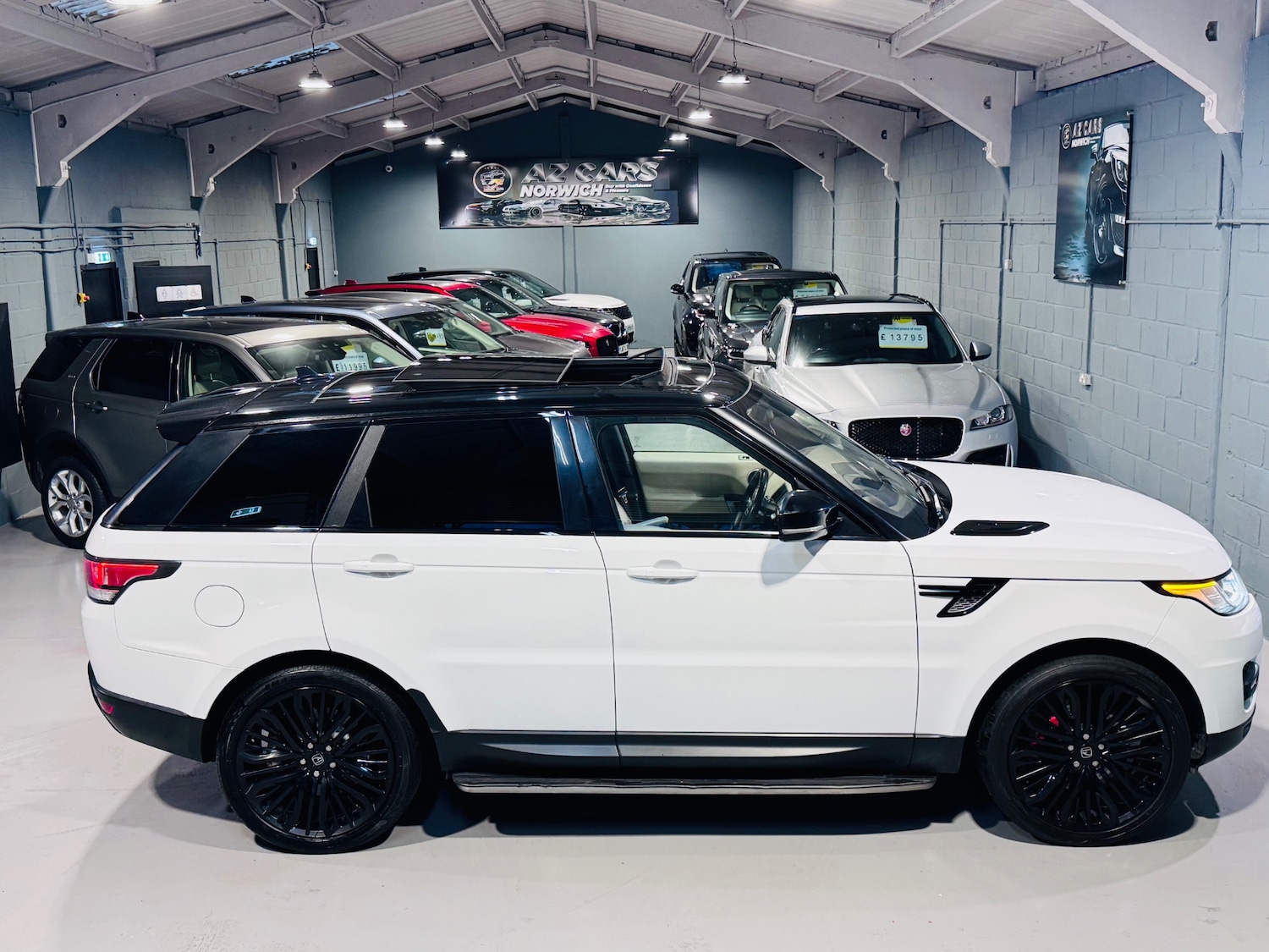 Used Land Rover Range Rover Sport 2015 for sale - 77201506: Photo 11