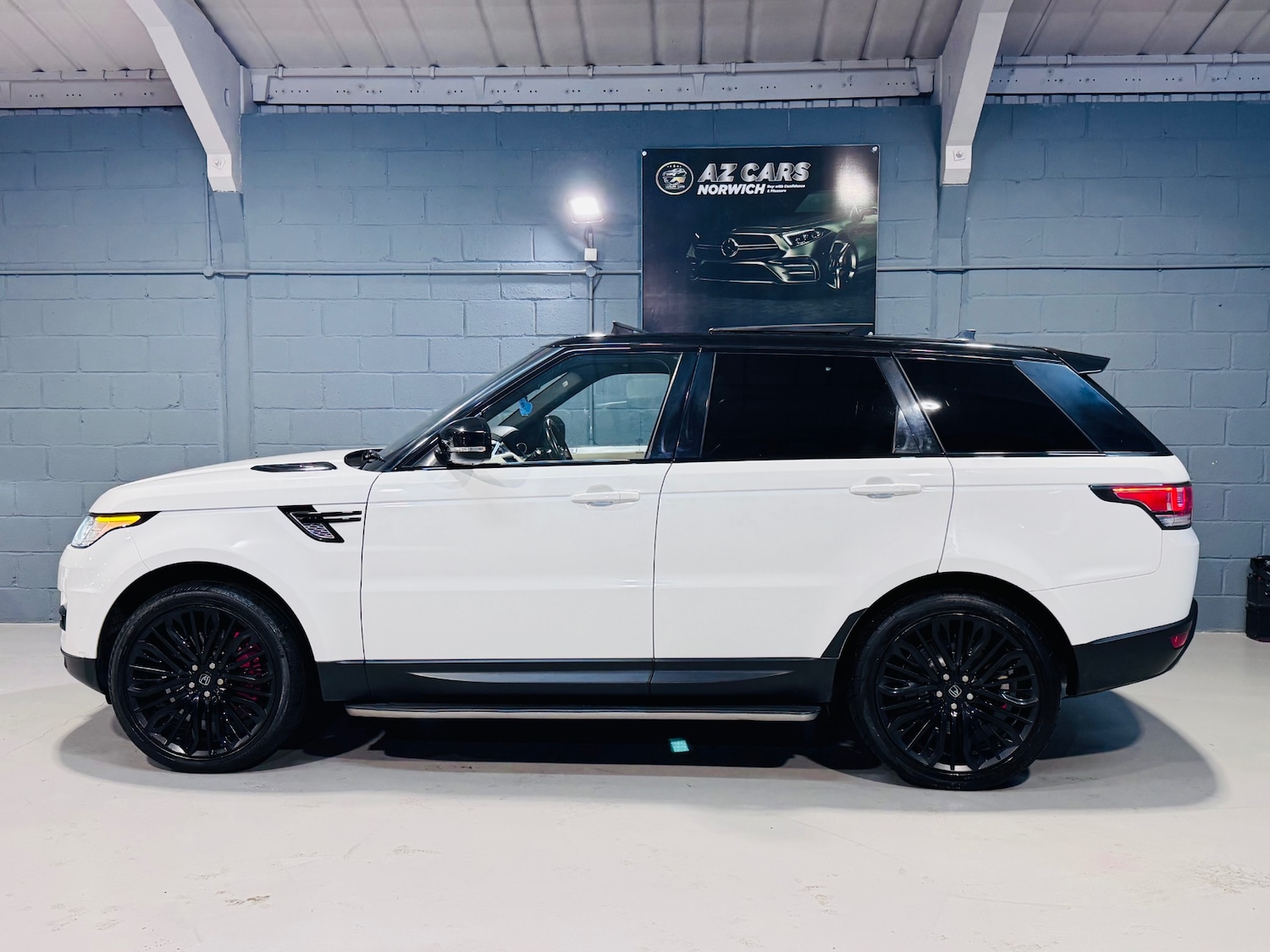 Used Land Rover Range Rover Sport 2015 for sale - 77201506: Photo 23